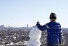 снеговик уже стоял
